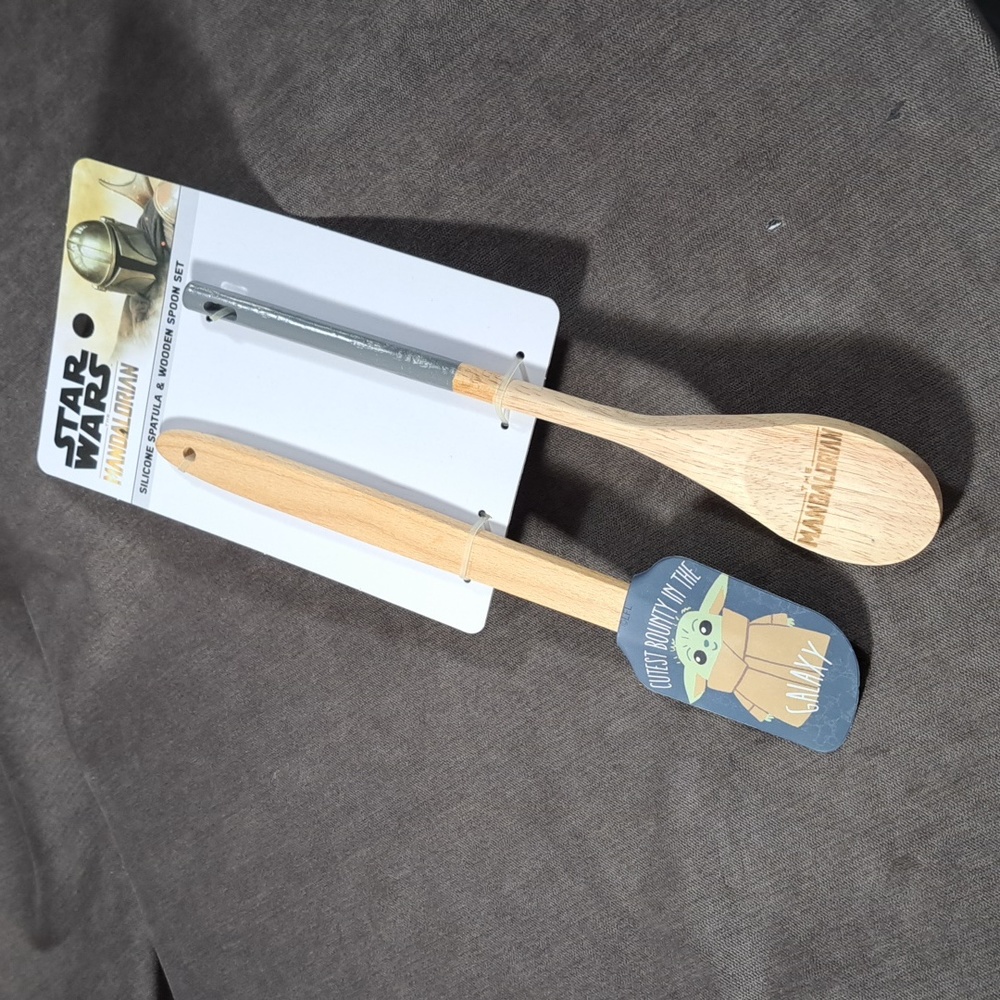 Disney Star Wars The Mandalorian Grogu Silicone Spatula Wooden & Spoon NEW